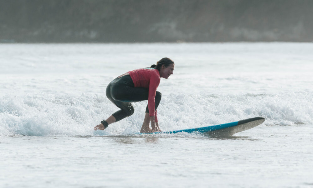 Beginners surf lessons