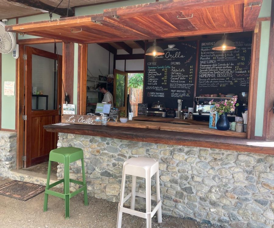 La Orilla Cafe Beachfront cafe